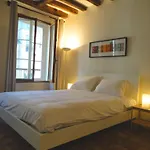 Into Paris - Mouffetard Apartment