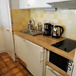 Into Paris - Mouffetard Apartment